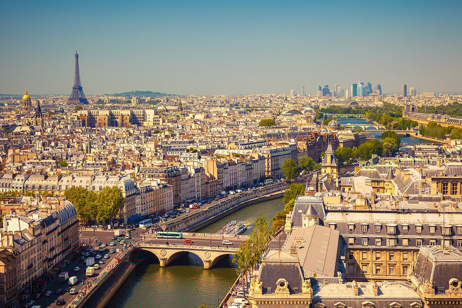 Paris_shutterstock_113654788 1500x1000