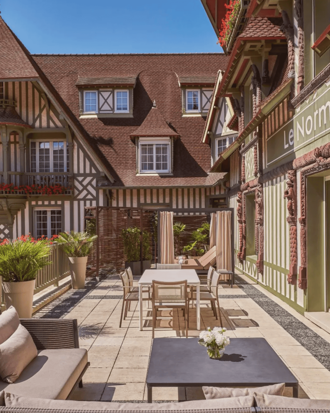 Hotel Barriere Le Normandy
