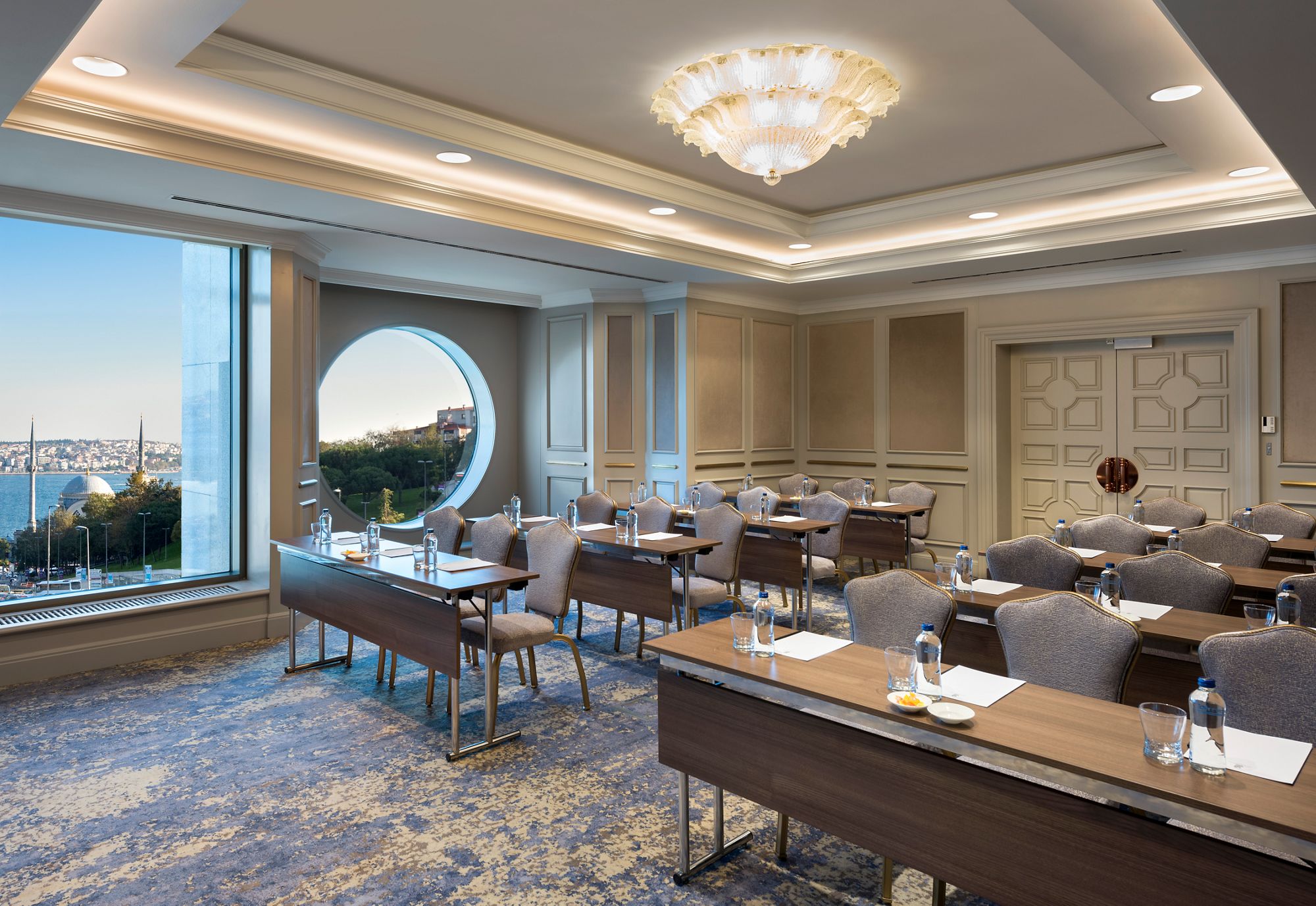 RitzCarltonIstanbulMeetingRoom