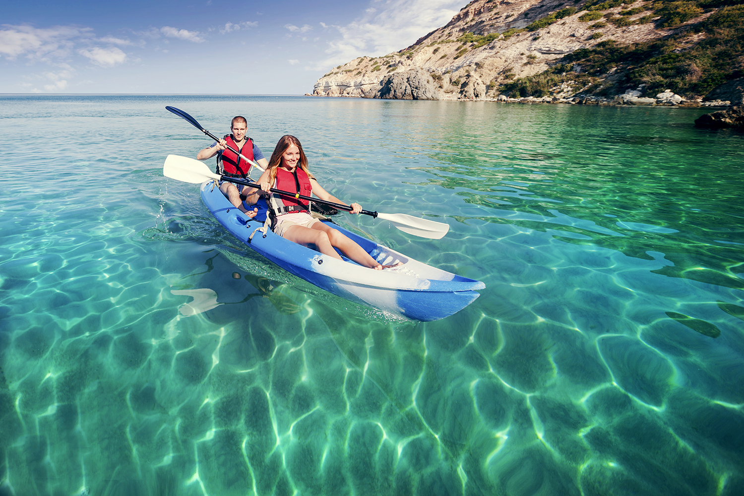 kayaking shutterstock_210225691 1500x1000